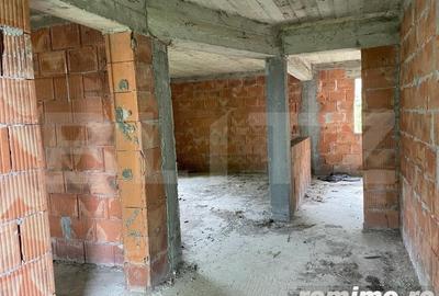 Vanzare casa la rosu Sfantu Ilie langa Caminul Cultural - 300 mp teren! - 7