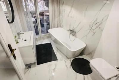 Apartament cu 5 camere în Central - 2
