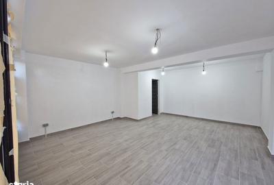 Spațiu comercial, de 30 mp, în Central - 3