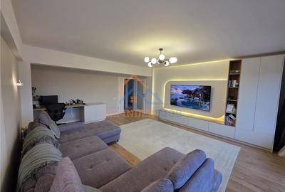 Apartament cu 3 camere decomandat, mobilat în Splaiul Unirii