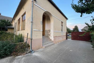 CASA DE VANZARE IN NERAU - 2