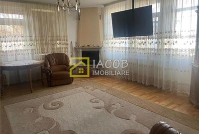 Casă individuală cu 6 camere cu Canalizare în 9 Mai - 19