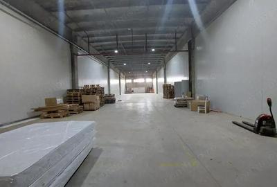 Spațiu comercial, de 5,000 mp, în Central - 2