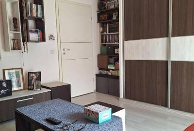 Apartament cu 2 camere decomandat, mobilat în Avantgarden