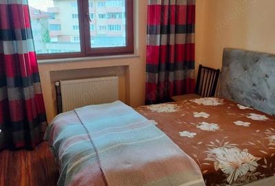 Apartament cu 3 camere semidecomandat în Central - 5
