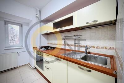 Apartament cu 2 camere decomandat în P-ța Unirii - 5