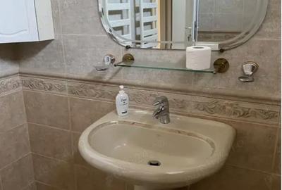 Spațiu comercial, de 322 mp, în Central - 4