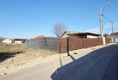 Teren Construcții intravilan de 1186 mp, în Vest - 2