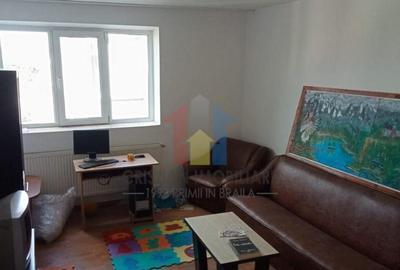 Apartament cu 2 camere semidecomandat în Calea Galați - 3