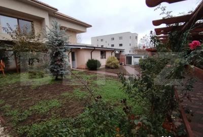 Casă cu 4 camere cu Teren 980 Mp în Craiovița Nouă - 4