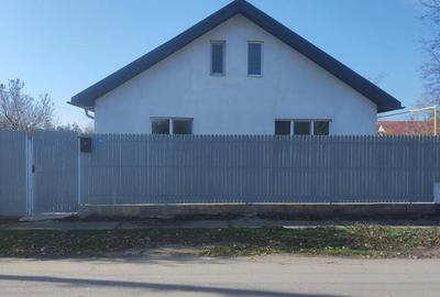 Casă cu 3 camere în Central - 9