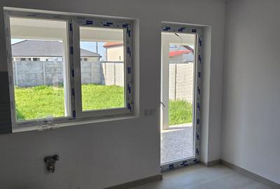 Casă cu 3 camere în Livada de Bihor - 1