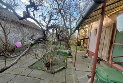 Apartament cu 3 camere decomandat în Pârneava - 5