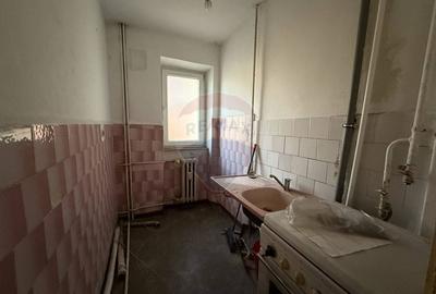 Apartament cu 2 camere decomandat în George Enescu - 6