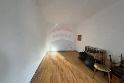 Casă cu 3 camere cu Teren 572 Mp în Central - 9