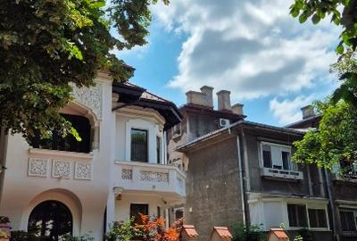 Casă individuală cu 10 camere cu Teren 180 Mp în Dorobanți - 1