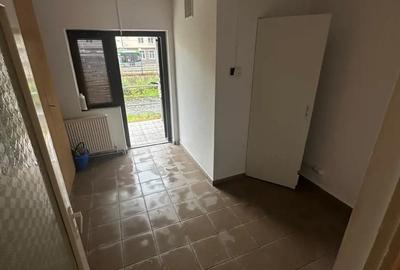 Spațiu comercial, de 105 mp, în Central - 2