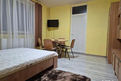 Apartament cu 2 camere semidecomandat în Central - 3