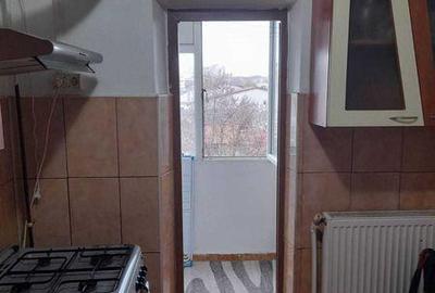 Apartament cu 3 camere în Școlilor - 2