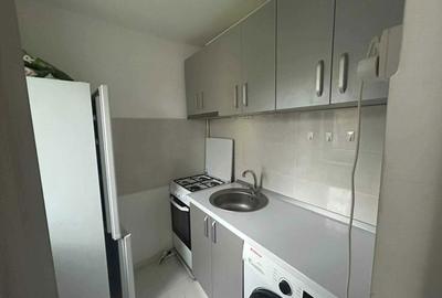Apartament cu 2 camere semidecomandat în Micro 14 - 2