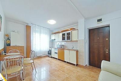 Apartament primitor Ultracentral cu 3 camere pe Bdul Revolutiei - 2