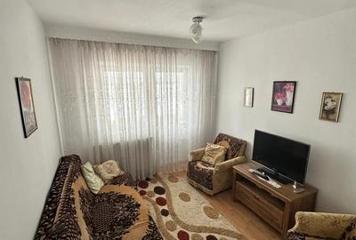 Se vinde apartament cu 3 camere, situat in Comane?ti, Bacau, etaj 4. - 6