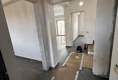 Duplex cu 5 camere cu Canalizare în Central - 4