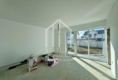 Duplex cu 4 camere cu Canalizare în Est - 3