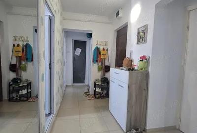 Apartament cu 3 camere decomandat în Babadag - 9