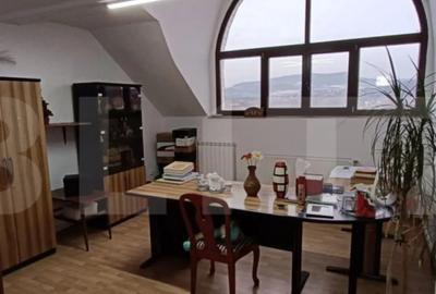 Spațiu comercial, de 31 mp, în Unirea - 7