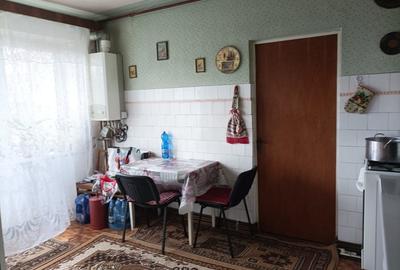 Apartament cu 4 camere semidecomandat în Griviței - 13