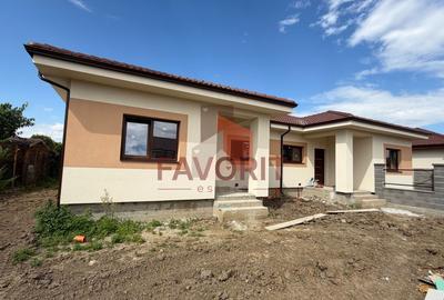 Duplex cu 3 camere cu Canalizare în Moșnița Nouă - 3