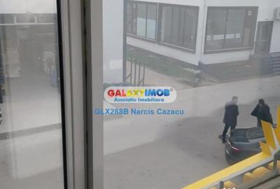 Spațiu comercial, de 100 mp, în Central - 8