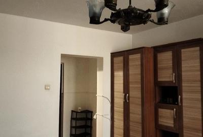 Garsonieră semidecomandată în Tractorul - 3