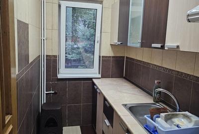 Apartament cu 3 camere semidecomandat în Inel II - 2