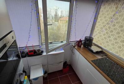 Apartament cu 3 camere semidecomandat în Gorjului - 1