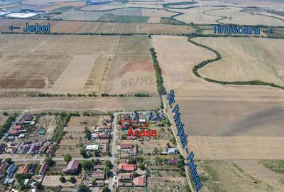 Casă cu 6 camere cu Teren 638 Mp în Pădureni - 4