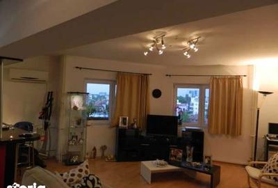 Apartament cu 3 camere în Grivița