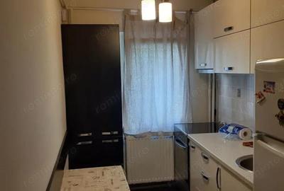 Garsoniera in zona Titan - 2