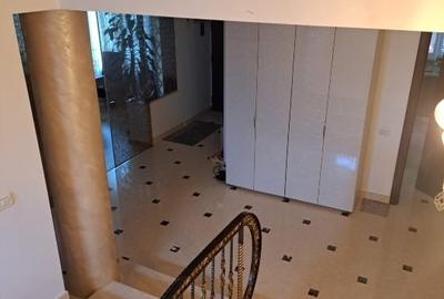 Casă cu 11 camere cu Teren 394 Mp în Nord - 6