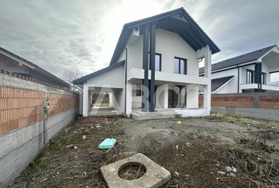 Casă cu 4 camere cu Teren 500 Mp în Orlat - 8