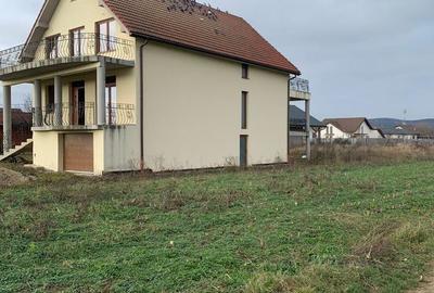 Casă cu 4 camere cu Teren 2300 Mp în Oșorhei - 6