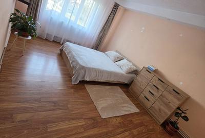 Apartament cu 4 camere decomandat în Central - 8