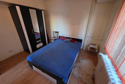 Piata Gorjului, 5 minute metrou, stradal pe Iuliu Maniu, vedere mixta, bloc 1979 - 3