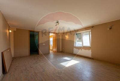 Casa SPATIOASA de vanzare in zona semicentrala - 16