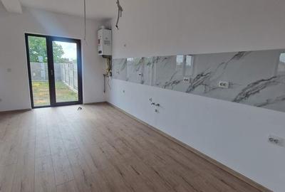Casă cu 4 camere cu Teren 250 Mp în Moșnița Nouă - 10