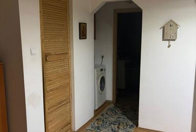 Apartament cu 2 camere decomandat în Gura Văii - 4