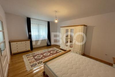 Casa individuala 2 camere renovata complet cu garaj si curte Lazaret