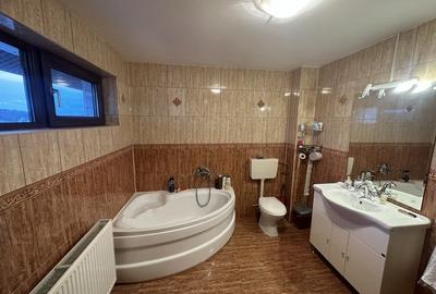 Vila P+1, langa padure, suprafata 200mp, teren 500mp, toate facilitatile - 32