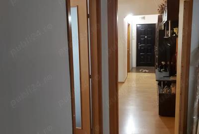 Vand apartament apartament cu trei camere in Slobozia - 8